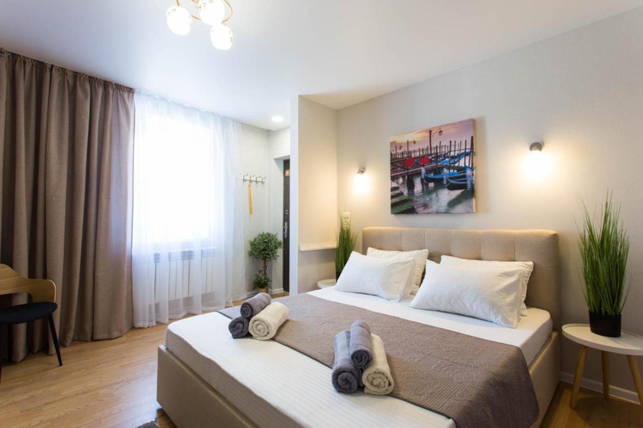 Apartment In The City Center - Gimnasiyna Naberezhna 24A-1 Kharkov Luaran gambar