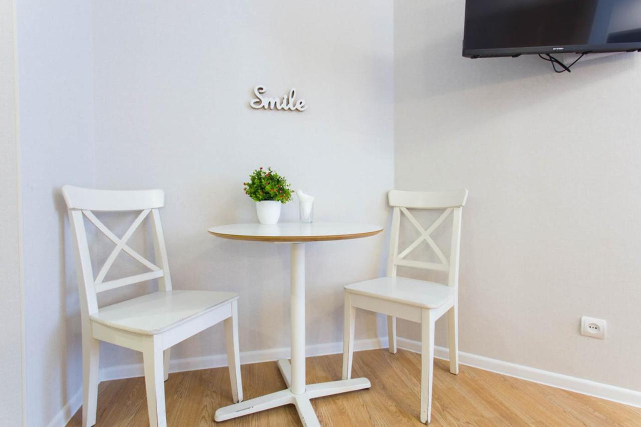 Apartment In The City Center - Gimnasiyna Naberezhna 24A-1 Kharkov Luaran gambar