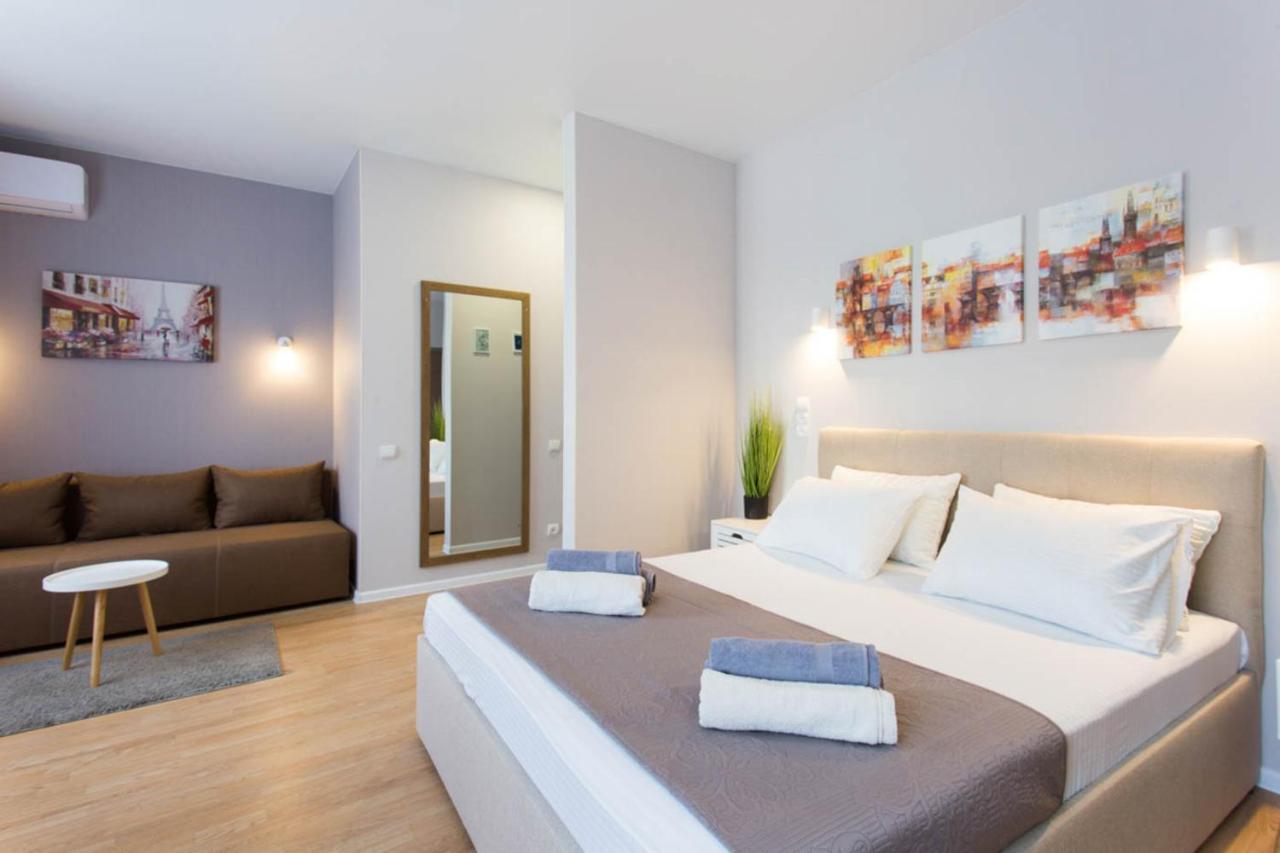 Apartment In The City Center - Gimnasiyna Naberezhna 24A-1 Kharkov Luaran gambar