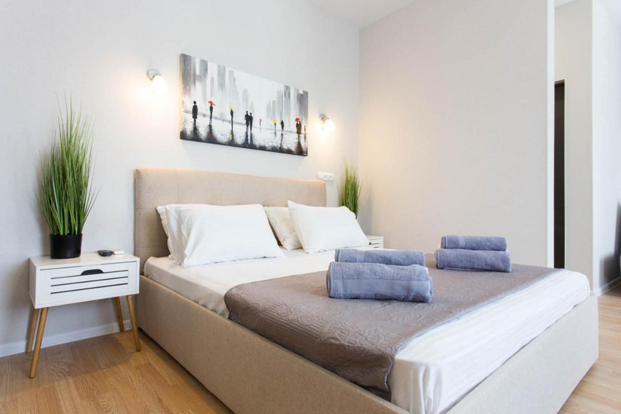 Apartment In The City Center - Gimnasiyna Naberezhna 24A-1 Kharkov Luaran gambar