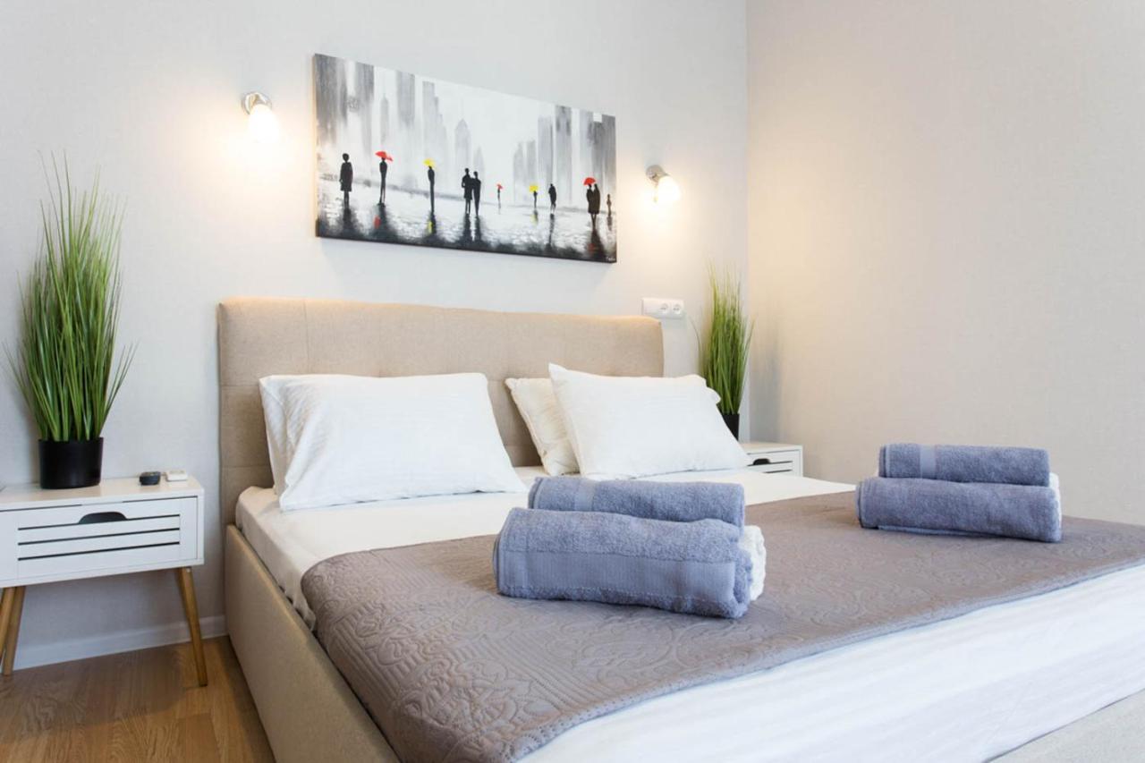 Apartment In The City Center - Gimnasiyna Naberezhna 24A-1 Kharkov Luaran gambar