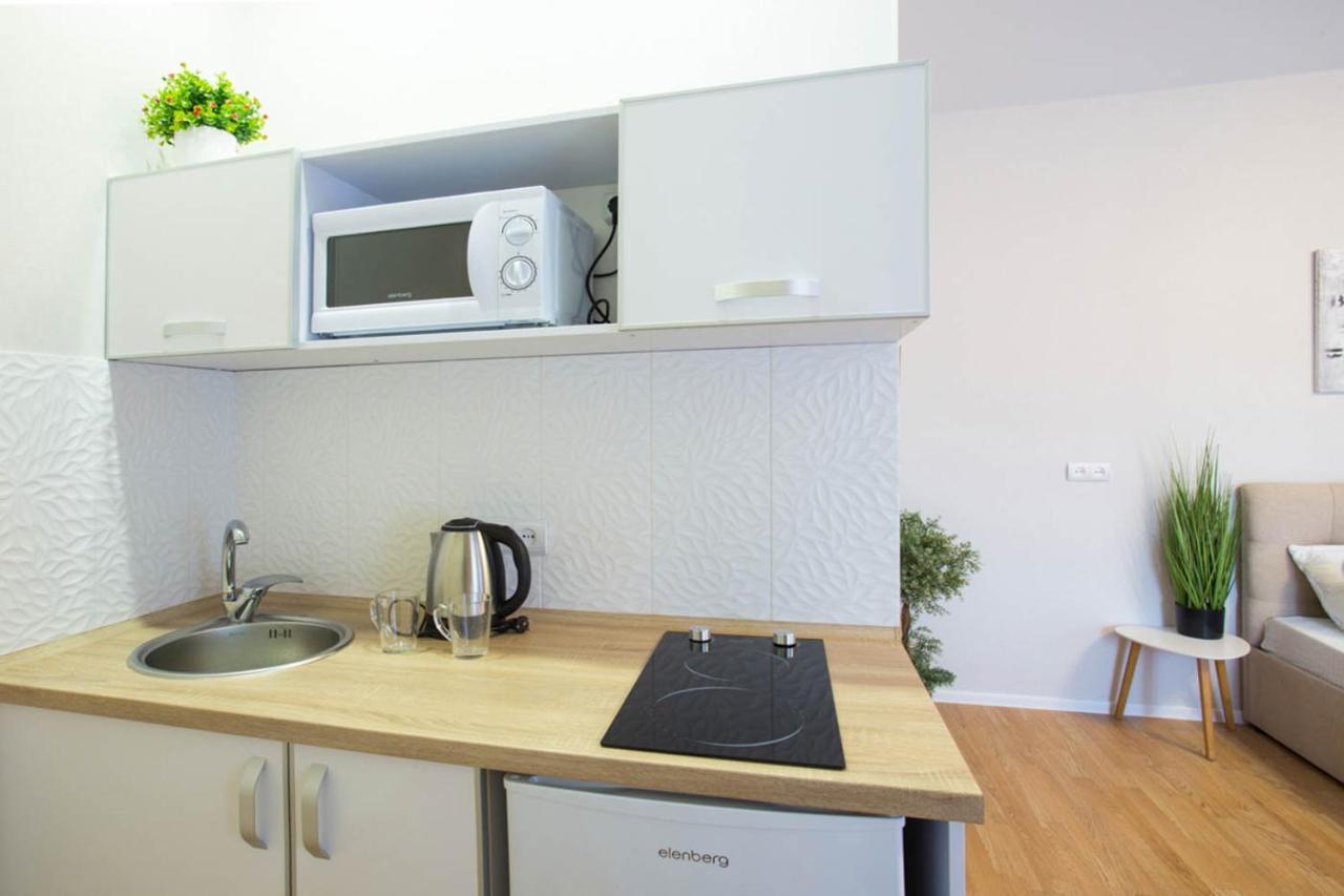 Apartment In The City Center - Gimnasiyna Naberezhna 24A-1 Kharkov Luaran gambar