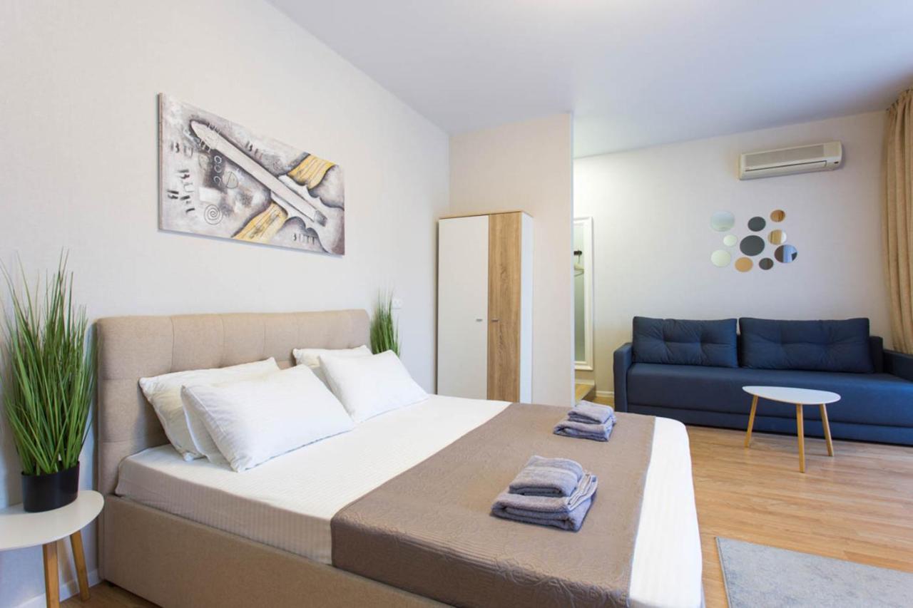 Apartment In The City Center - Gimnasiyna Naberezhna 24A-1 Kharkov Luaran gambar