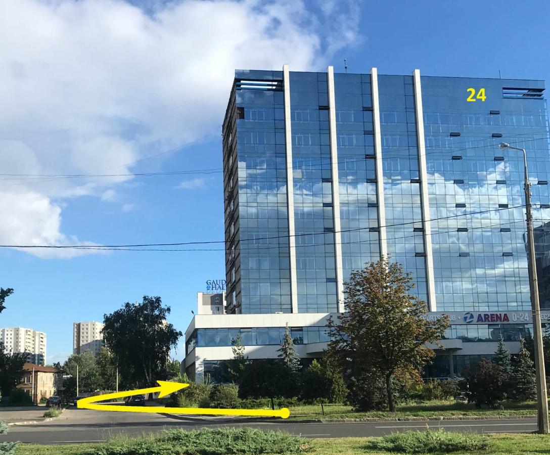 Apartment In The City Center - Gimnasiyna Naberezhna 24A-1 Kharkov Luaran gambar